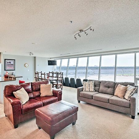 Fort Worth Condo With Racetrack Views And Pool Access Exterior foto