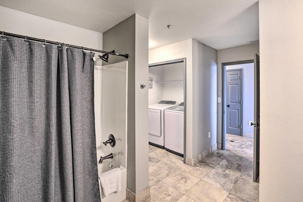 Fort Worth Condo With Racetrack Views And Pool Access Exterior foto