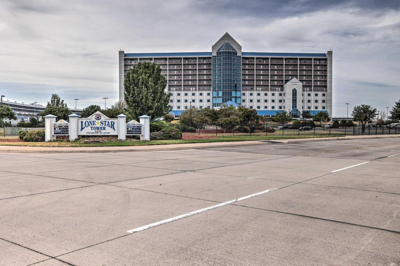 Fort Worth Condo With Racetrack Views And Pool Access Exterior foto